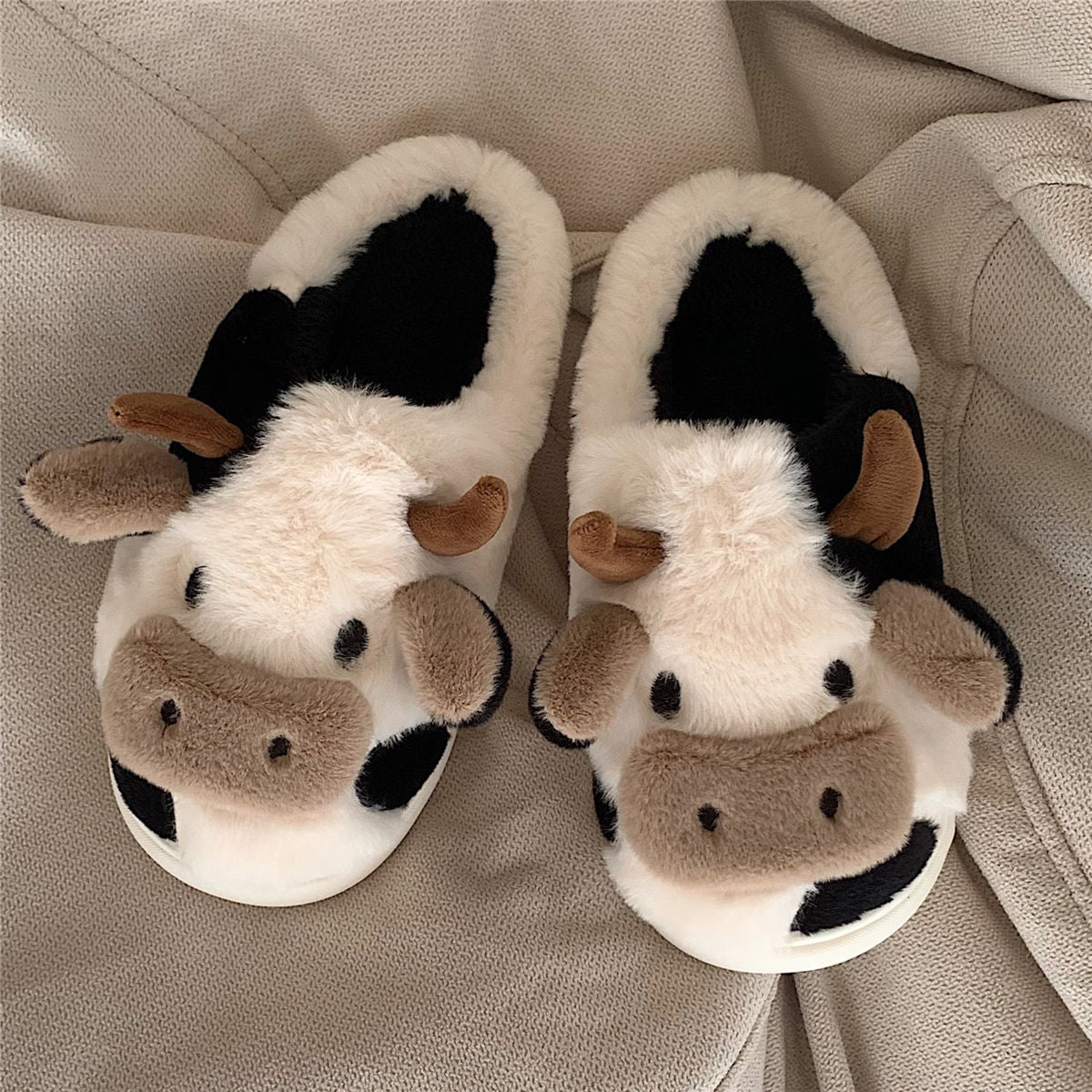 Cute Cow Animal Slipper for Women Girls Fashion Kawaii Soft Fluffy Winter Warm Slippers Woman Cartoon Milk Cow House Slippers Funny Shoes